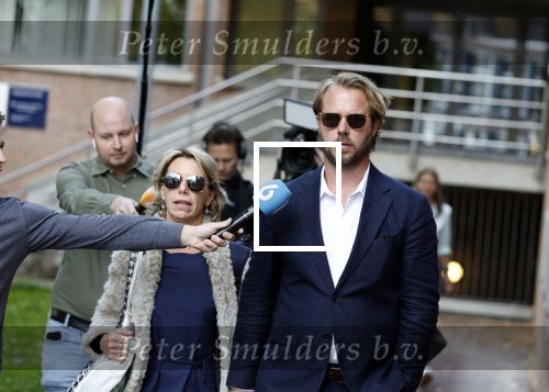 Assen 25 juli 2023
Rechtszaak Thijs Romer in de rechtbank van Assen Zijn moeder vader  Peter Romer en stiefmoeder kwamen met hem mee. Zijn advocaat is Wikke Monster