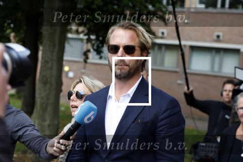 Assen 25 juli 2023
Rechtszaak Thijs Romer in de rechtbank van Assen Zijn moeder vader  Peter Romer en stiefmoeder kwamen met hem mee. Zijn advocaat is Wikke Monster