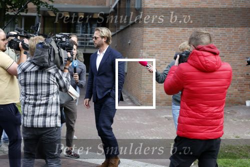 Assen 25 juli 2023
Rechtszaak Thijs Romer in de rechtbank van Assen Zijn moeder vader  Peter Romer en stiefmoeder kwamen met hem mee. Zijn advocaat is Wikke Monster