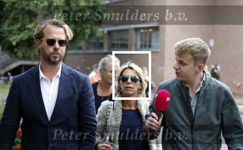 Assen 25 juli 2023
Rechtszaak Thijs Romer in de rechtbank van Assen Zijn moeder vader  Peter Romer en stiefmoeder kwamen met hem mee. Zijn advocaat is Wikke Monster