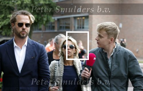 Assen 25 juli 2023
Rechtszaak Thijs Romer in de rechtbank van Assen Zijn moeder vader  Peter Romer en stiefmoeder kwamen met hem mee. Zijn advocaat is Wikke Monster
