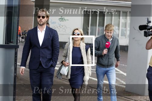 Assen 25 juli 2023
Rechtszaak Thijs Romer in de rechtbank van Assen Zijn moeder vader  Peter Romer en stiefmoeder kwamen met hem mee. Zijn advocaat is Wikke Monster