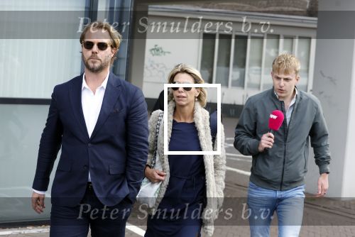Assen 25 juli 2023
Rechtszaak Thijs Romer in de rechtbank van Assen Zijn moeder vader  Peter Romer en stiefmoeder kwamen met hem mee. Zijn advocaat is Wikke Monster