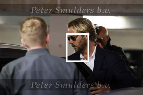 Assen 25 juli 2023
Rechtszaak Thijs Romer in de rechtbank van Assen Zijn moeder vader  Peter Romer en stiefmoeder kwamen met hem mee. Zijn advocaat is Wikke Monster