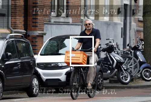 Amsterdam 24 juli 2023
Victor Reinier op zijn fiets in Amsterdam zuid.
