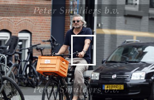 Amsterdam 24 juli 2023
Victor Reinier op zijn fiets in Amsterdam zuid.