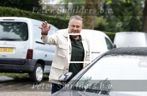 Prinsenbeek 31 juli 2023
Wesly Bronkhorst stapt in zijn auto . Wesly heeft momenteel een dikke nummer 1 hit met het liedje Amalia
