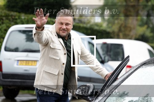 Prinsenbeek 31 juli 2023
Wesly Bronkhorst stapt in zijn auto . Wesly heeft momenteel een dikke nummer 1 hit met het liedje Amalia