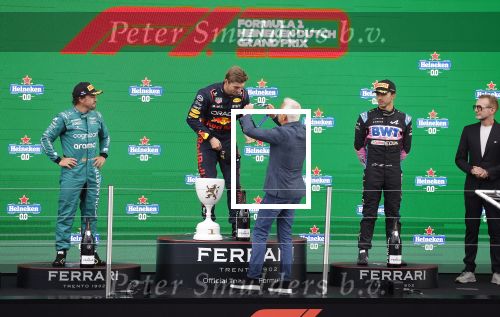 Zandvoort 27 augustus 2023
Zandvoort 27 augustus 2023
Grandprix F1 van Zandvoort gewonnen door Max Verstappen 2 Fernando Alonso en 3 Pierre Gasly met Prins Bernhard Jr.