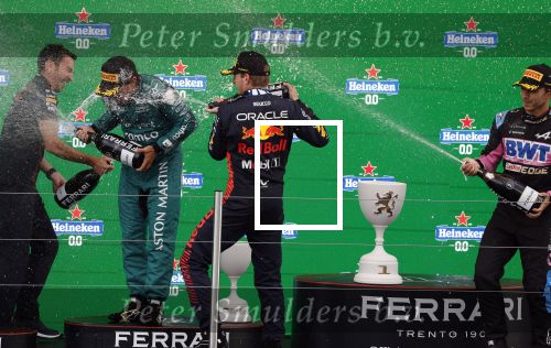 Winnaar Max Verstappen 2 Fernando Alonso en 3 Pierre Gasly Prins Bernhard Jr.