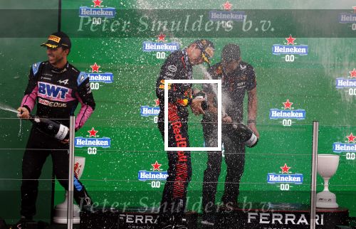 Winnaar Max Verstappen 2 Fernando Alonso en 3 Pierre Gasly Prins Bernhard Jr.