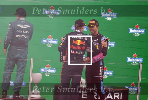 Winnaar Max Verstappen 2 Fernando Alonso en 3 Pierre Gasly Prins Bernhard Jr.