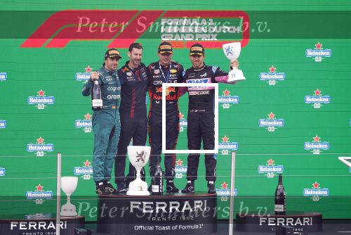 Winnaar Max Verstappen 2 Fernando Alonso en 3 Pierre Gasly Prins Bernhard Jr.