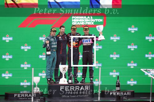 Winnaar Max Verstappen 2 Fernando Alonso en 3 Pierre Gasly Prins Bernhard Jr.