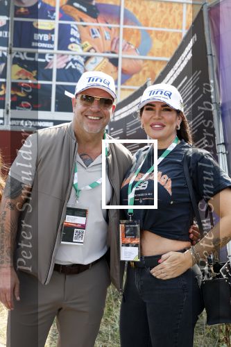 Zandvoort 25 augustus 2024
F1 Grand Prix op circuit Zandvoort met veel Bn ers en Royals. Andy v d Meijde met zijn vrouwe Melisa Schaufeli