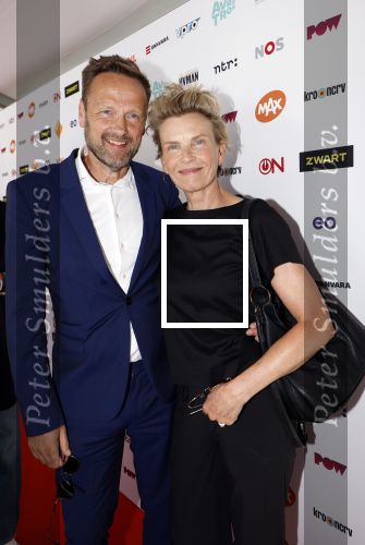 Hilversum 27 augustus 2024
Winter presentatie NPO in studio 21 op het mediapark. Anita Witzier kwam met haar man