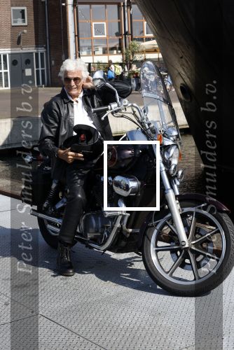 Amsterdam 31 augustus 2024
50 jaar Radio Veronica op het veronica schip.
Aanwezig oa Tineke de Nooij Wil Luikinga Adje Roland Erik de Zwart Ben Cramer Chimene v Oosterhout Manuela Kemp en haar man Tjerk Lammers .