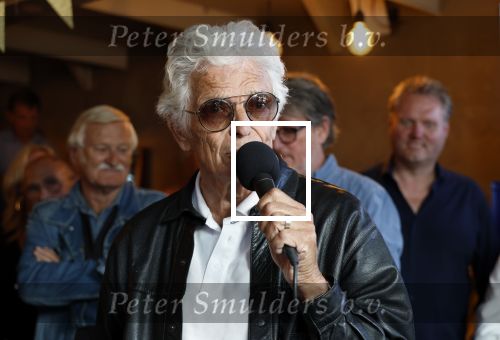 Amsterdam 31 augustus 2024
50 jaar Radio Veronica op het veronica schip.
Aanwezig oa Tineke de Nooij Wil Luikinga Adje Roland Erik de Zwart Ben Cramer Chimene v Oosterhout Manuela Kemp en haar man Tjerk Lammers .