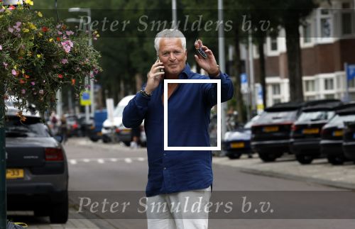 Amsterdam 15 augustus 2024
Bram Moszkowicz bellend   in Amsterdam zuid.