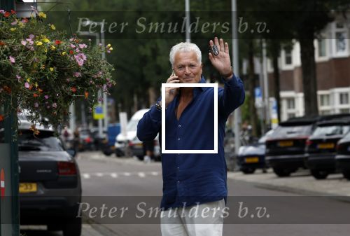 Amsterdam 15 augustus 2024
Bram Moszkowicz bellend   in Amsterdam zuid.