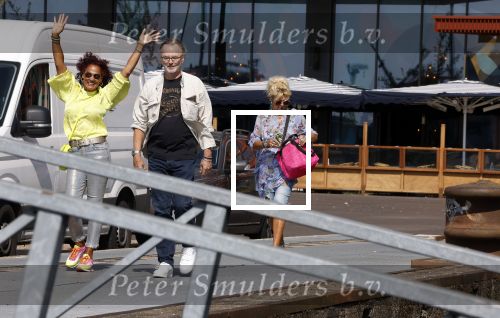 Amsterdam 31 augustus 2024
50 jaar Radio Veronica op het veronica schip.
Aanwezig oa Tineke de Nooij Wil Luikinga Adje Roland Erik de Zwart Ben Cramer Chimene v Oosterhout Manuela Kemp en haar man Tjerk Lammers .