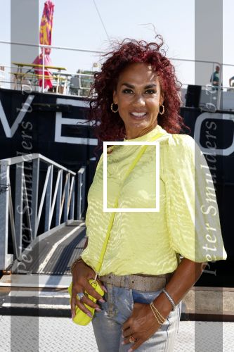 Amsterdam 31 augustus 2024
50 jaar Radio Veronica op het veronica schip.
Aanwezig oa Tineke de Nooij Wil Luikinga Adje Roland Erik de Zwart Ben Cramer Chimene v Oosterhout Manuela Kemp en haar man Tjerk Lammers .