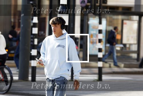 Amsterdam 21 augustus 2024
Damian v d Vaart en (een) vriendin Ode Brasz op de pc hooftstraat en Amsterdam zuid.