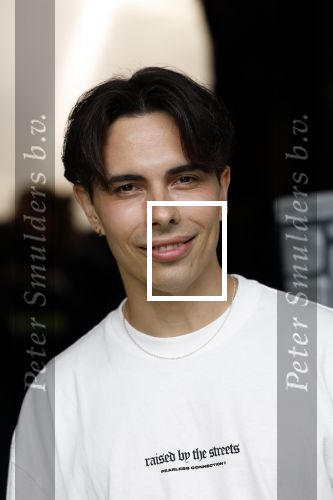 Molenaarsgraaf 26 augustus 2024
Presntatie cast Shrek met oa Rene v Kooten Linda Verstraten Qshans Thode en Darren v d Lek . Michael v Hoorne is de producent