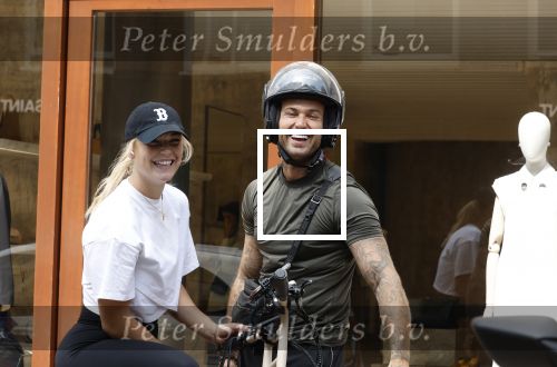 Amsterdam 15 augustus 2024
Dave Roelvink en zijn nieuwe vriendin Marijn Kuipers op de pc hooftstraat .