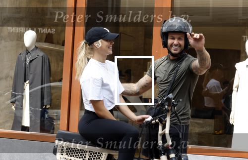 Amsterdam 15 augustus 2024
Dave Roelvink en zijn nieuwe vriendin Marijn Kuipers op de pc hooftstraat .