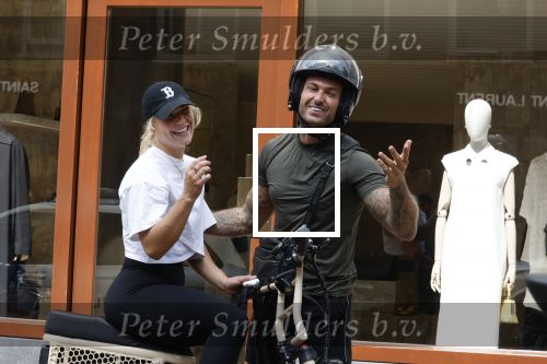Amsterdam 15 augustus 2024
Dave Roelvink en zijn nieuwe vriendin Marijn Kuipers op de pc hooftstraat .