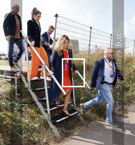 Zandvoort 25 augustus 2024
F1 Grand Prix op circuit Zandvoort met veel Bn ers en Royals. Dilan Yesilgoz kwam met haar man en haar beveiliging