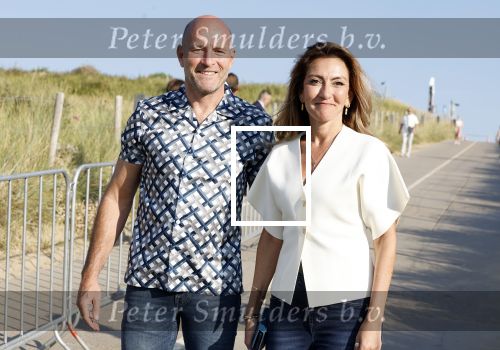 Scheveningen 27 augustus 2024
Afscheids feestje van Mark Rutte bij strandtent Culpepper. Dilan Yesilgoz met haar man en beveiliging