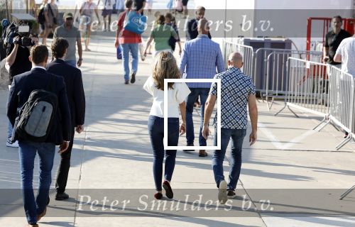 Scheveningen 27 augustus 2024
Afscheids feestje van Mark Rutte bij strandtent Culpepper. Dilan Yesilgoz met haar man en beveiliging