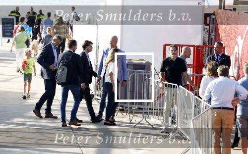 Scheveningen 27 augustus 2024
Afscheids feestje van Mark Rutte bij strandtent Culpepper. Dilan Yesilgoz met haar man en beveiliging