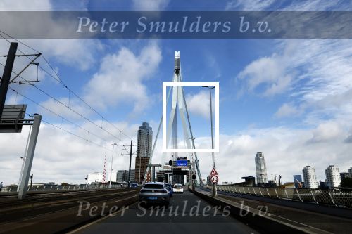 Rotterdam 16 juli 2024
De erasmusbrug wordt aan gewerkt.