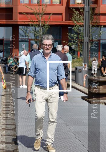 Amsterdam 31 augustus 2024
50 jaar Radio Veronica op het veronica schip.
Aanwezig oa Tineke de Nooij Wil Luikinga Adje Roland Erik de Zwart Ben Cramer Chimene v Oosterhout Manuela Kemp en haar man Tjerk Lammers .
