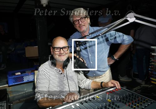 Amsterdam 31 augustus 2024
50 jaar Radio Veronica op het veronica schip.
Aanwezig oa Tineke de Nooij Wil Luikinga Adje Roland Erik de Zwart Ben Cramer Chimene v Oosterhout Manuela Kemp en haar man Tjerk Lammers . Erik de Zwart en Leo v d Goot