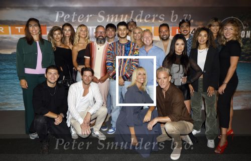 Hilversum 23 augustus 2024
Presentatie deelnemers expeditie Robinson 2024 . De presentatoren zijn Art Rooijakers en Nicolette Kluijver .
De deelnemers zijn Nouchka Fontijn Ymre Stiekema Vincent Visser Thomas v d Vlugt Hamza Othman Kimmylien Nguyen Jamie Kames Julie Reinders Ramon Brugman Joy v Swieten Billy Dans Ellemieke Vermolen Rikkie Kolle Ouassima Tajmout  Marijn Kuipers Farja Farvardin (FawryNotSawry) Kiran Badloe  en Timor Steffens
