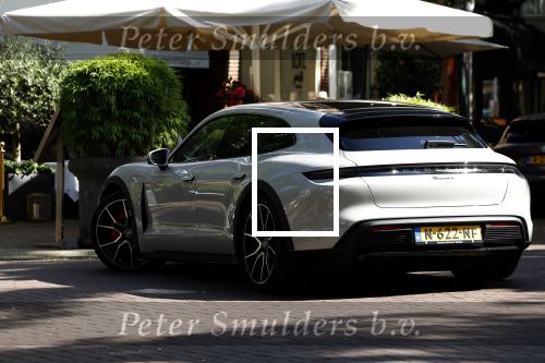 Amsterdam 8 augustus 2024
Famke Louise en Denzel Slager lunchen in Amsterdam zuid . Ze rijden in een electrische Porsche Tacan