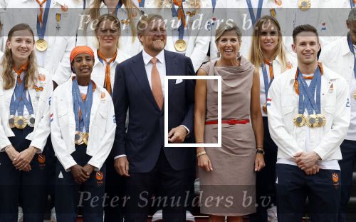 Den Haag 13 augustus 2024
Alle medaillewinnaars bij de olympische spelen op bezoek bij Koning Willem Alexander en Koningin Maxima op huis ten Bosch . oa aanwezig Femke Bol Sifan hassan Harrie Lavreysen Sharon v Rouwendaal Worthy de Jong Marit Bouwmeester Roy v d Berg de Hockey heren de hockey dames en alle roeiers.