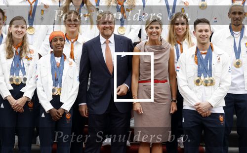 Den Haag 13 augustus 2024
Alle medaillewinnaars bij de olympische spelen op bezoek bij Koning Willem Alexander en Koningin Maxima op huis ten Bosch . oa aanwezig Femke Bol Sifan hassan Harrie Lavreysen Sharon v Rouwendaal Worthy de Jong Marit Bouwmeester Roy v d Berg de Hockey heren de hockey dames en alle roeiers.