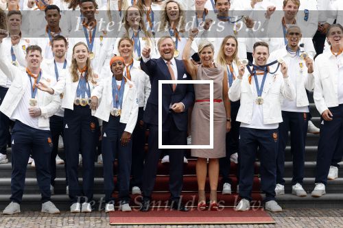 Den Haag 13 augustus 2024
Alle medaillewinnaars bij de olympische spelen op bezoek bij Koning Willem Alexander en Koningin Maxima op huis ten Bosch . oa aanwezig Femke Bol Sifan hassan Harrie Lavreysen Sharon v Rouwendaal Worthy de Jong Marit Bouwmeester Roy v d Berg de Hockey heren de hockey dames en alle roeiers.