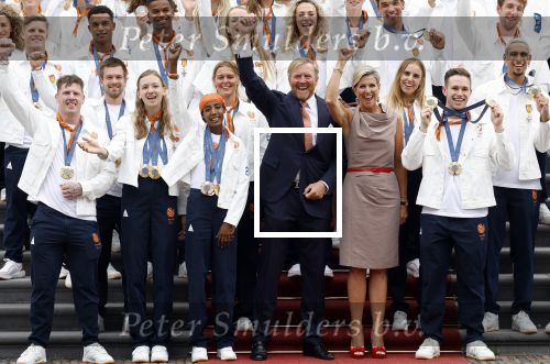 Den Haag 13 augustus 2024
Alle medaillewinnaars bij de olympische spelen op bezoek bij Koning Willem Alexander en Koningin Maxima op huis ten Bosch . oa aanwezig Femke Bol Sifan hassan Harrie Lavreysen Sharon v Rouwendaal Worthy de Jong Marit Bouwmeester Roy v d Berg de Hockey heren de hockey dames en alle roeiers.