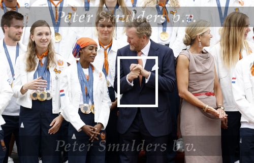 Den Haag 13 augustus 2024
Alle medaillewinnaars bij de olympische spelen op bezoek bij Koning Willem Alexander en Koningin Maxima op huis ten Bosch . oa aanwezig Femke Bol Sifan hassan Harrie Lavreysen Sharon v Rouwendaal Worthy de Jong Marit Bouwmeester Roy v d Berg de Hockey heren de hockey dames en alle roeiers.