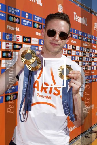 Scheveningen 12 augustus 2024
Aankomst olympische sporters in scheveningen . Humberto Tan presenteert het programma..
Harrie Lavreysen