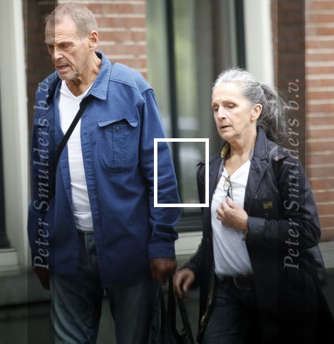 Amsterdam 22 augustus 2024
Joop Oonk met zijn vrouw op straat in Amsterdam.