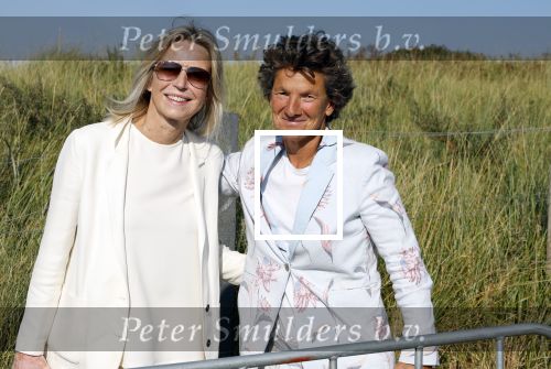Scheveningen 27 augustus 2024
Afscheids feestje van Mark Rutte bij strandtent Culpepper. Kasja Ollongren met partner Irene v d Brekel
