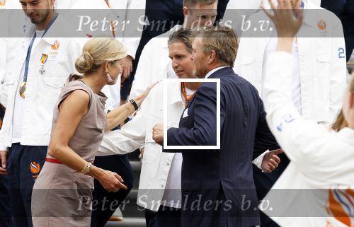 Den Haag 13 augustus 2024
Alle medaillewinnaars bij de olympische spelen op bezoek bij Koning Willem Alexander en Koningin Maxima op huis ten Bosch . oa aanwezig Femke Bol Sifan hassan Harrie Lavreysen Sharon v Rouwendaal Worthy de Jong Marit Bouwmeester Roy v d Berg de Hockey heren de hockey dames en alle roeiers. Pieter vd Hoogenband
