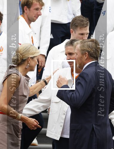Den Haag 13 augustus 2024
Alle medaillewinnaars bij de olympische spelen op bezoek bij Koning Willem Alexander en Koningin Maxima op huis ten Bosch . oa aanwezig Femke Bol Sifan hassan Harrie Lavreysen Sharon v Rouwendaal Worthy de Jong Marit Bouwmeester Roy v d Berg de Hockey heren de hockey dames en alle roeiers. Pieter vd Hoogenband